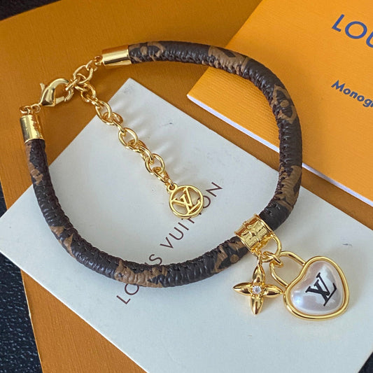 Love Pendant Leather Bracelet